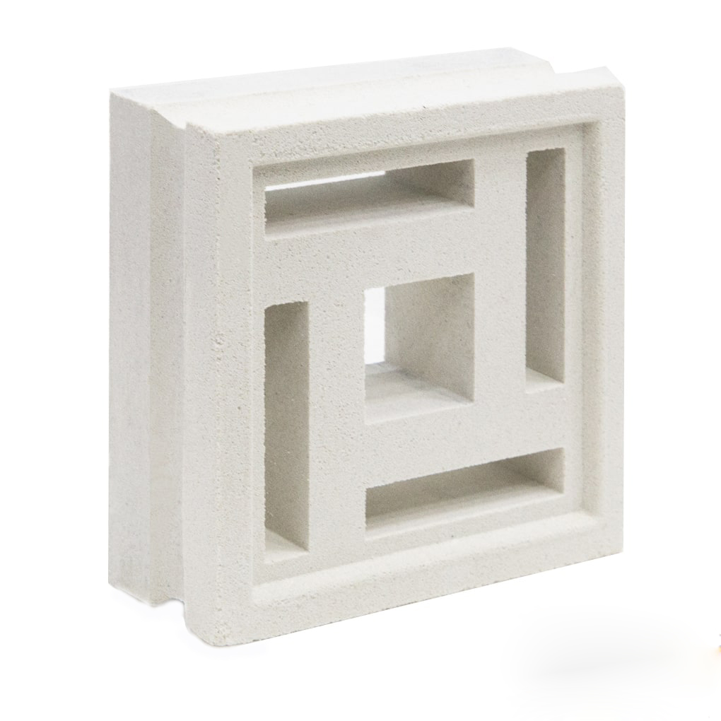 Gạch bông gió trắng VCB-012-Maze 4 1 Gạch bông gió trắng VCB-012- Maze 4 xi măng trắng trí giúp lấy sáng, thông gió tự nhiên và tạo điểm nhấn hiện đại cho mặt tiền, tường rào, giếng trời và vách ngăn.