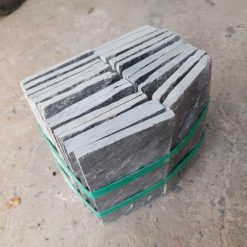 Đá chẻ xanh đen 10x20cm 8 Đá chẻ xanh đen 10x20cm đóng gói