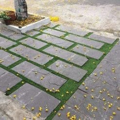 Đá chẻ xanh đen 30x60cm trang trí sân vườn