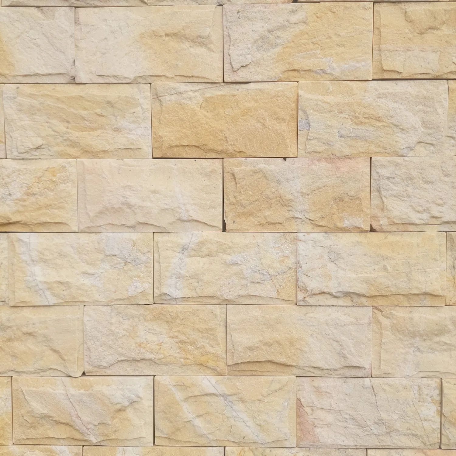 Đá bóc vàng 10x20cm 8 cận cảnh mảng tường trang trí nội ngoại thất bằng đá bóc vàng 10x20cm tự nhiên