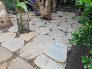 Đá thớt bazan - Đá bước dạo 17 Đá thớt bazan tự nhiên lát lối đi sân vườn biệt thự