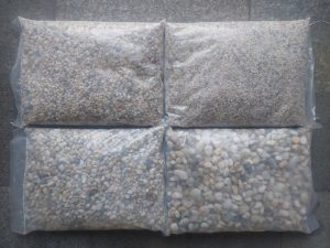 Sỏi biển đa màu bao 12kg - nhiều kích thước khác nhau