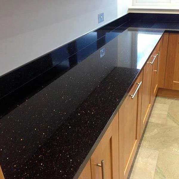 Đá hoa cương granite Kim sa trung 2 Bàn bếp đá hoa cương granite kim sa trung cungws chắc bề mặt sáng bóng không thấm nước, dễ dàng vệ sinh