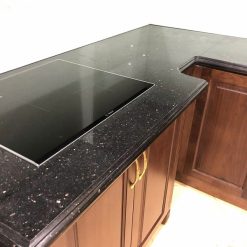 Đá hoa cương granite Kim sa trung 13 Đá hoa cương Kim Sa Trung ốp mặt bếp và bàn đảo hiện đại