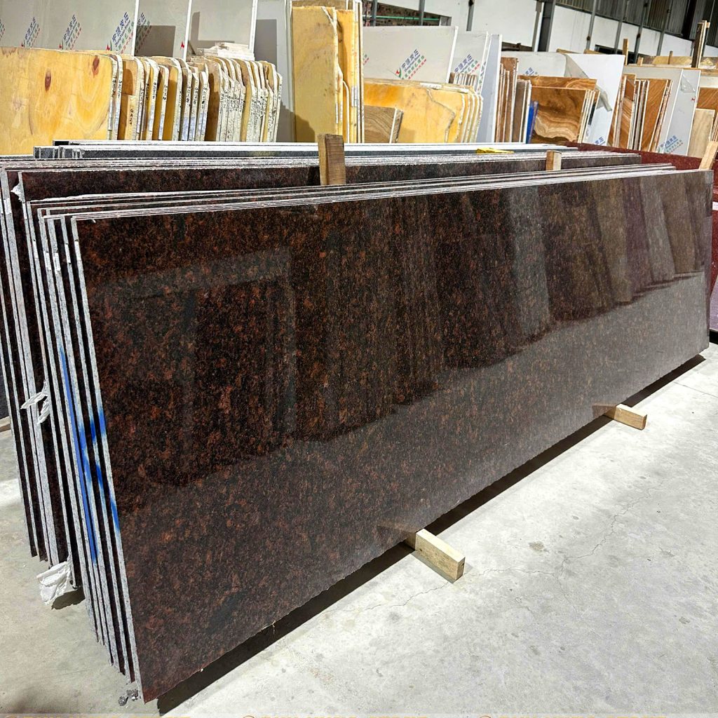 Tổng kho cung cấp Đá hoa cương nâu Anh quốc tự nhiên, bền đẹp tại Hà Nam. Chuyên thi công ốp lát bàn bếp, cầu thang giá tốt.