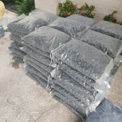 Kho đá sỏi trang trí cung cấp sỏi đen bóng nhập khẩu giá rẻ tại TPHCM