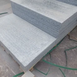Đá xám Lâm Đồng khô mặt