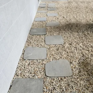 Sỏi biển đa màu 1x2cm trang trí lối đi sân vườn, rải châu cây, làm tiểu cảnh